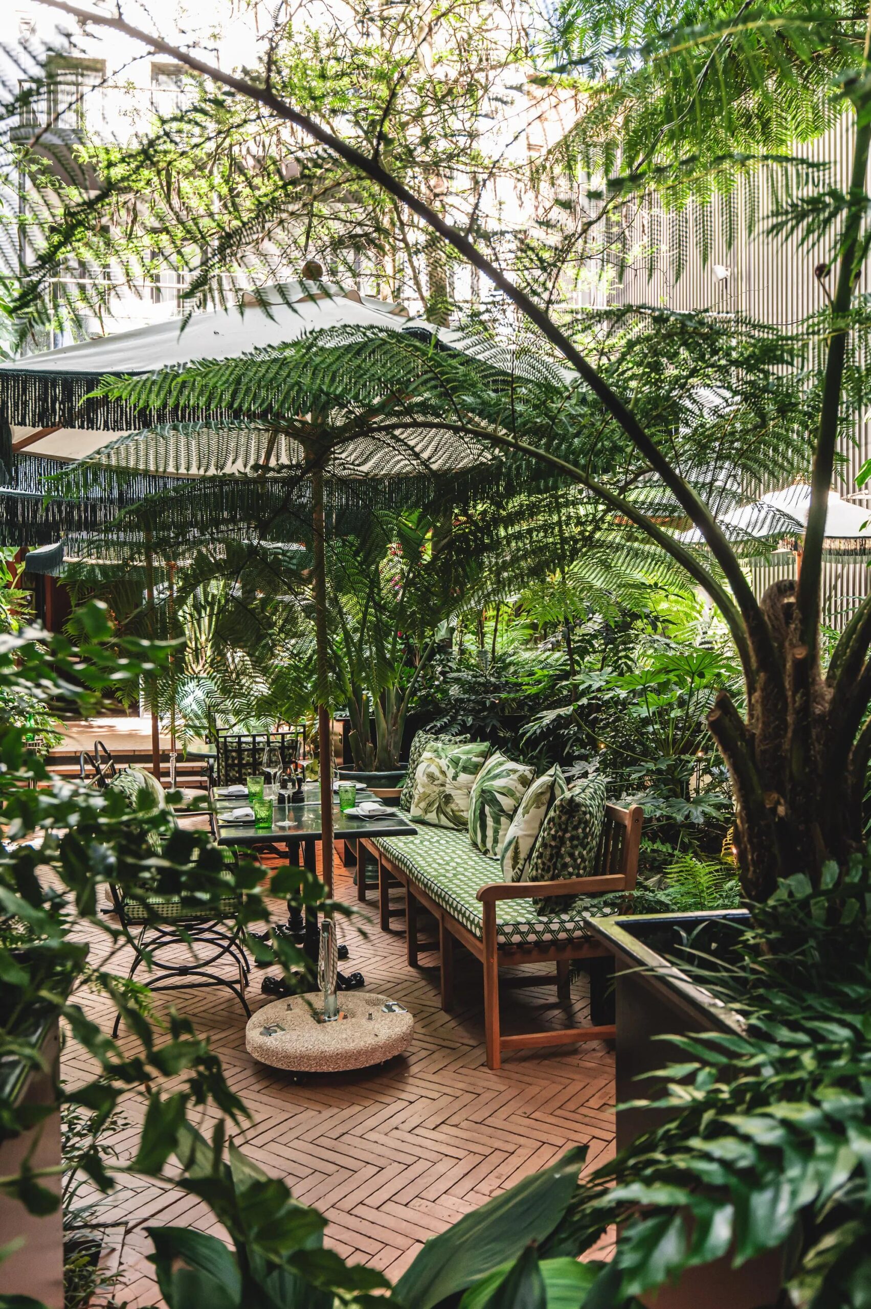 Is That a Garden in the Middle of Avenida da Liberdade?