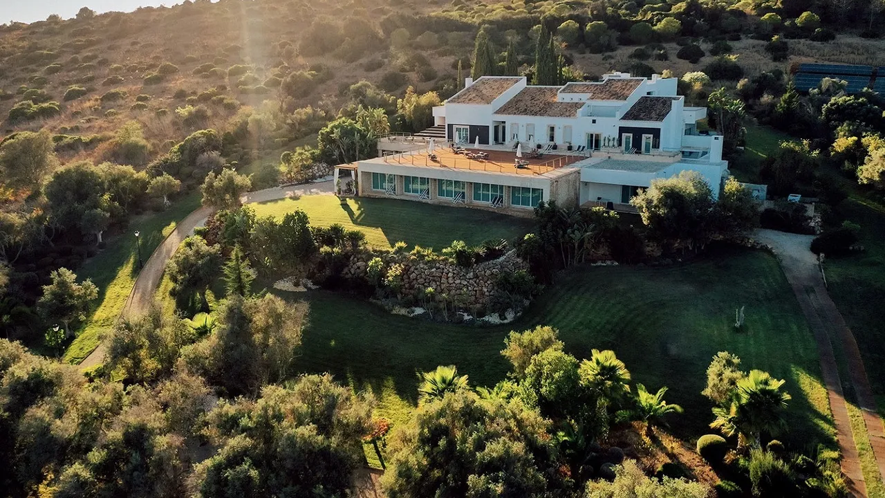 The Estate That Time Rebuilt